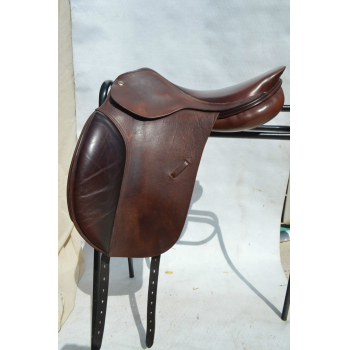 Harry Dabbs Close Contact Flat Seat Dressage 17 1/2